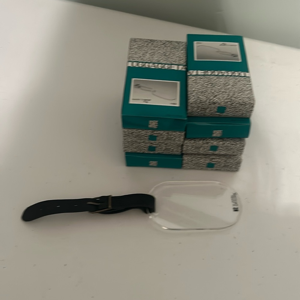 Huang Acrylic luggage bag tags lot of 9
